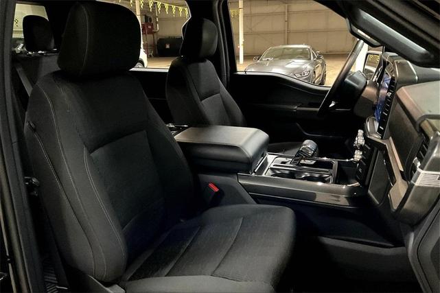 Photo of 2023 Black Metallic Ford F-150