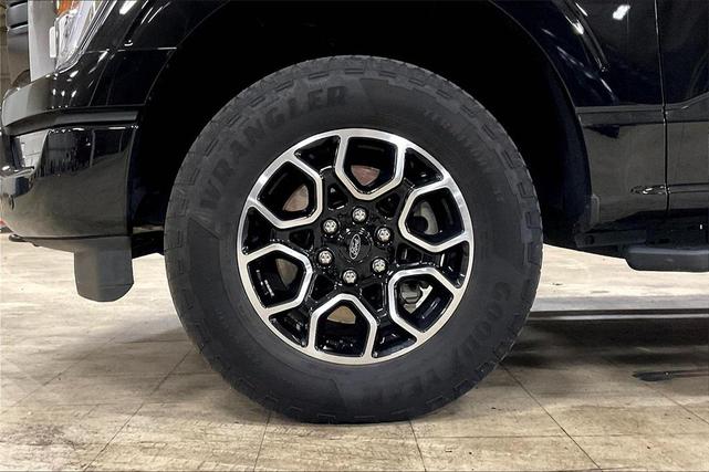 Photo of 2023 Black Metallic Ford F-150