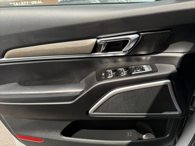 Photo of 2022 Gray Kia Telluride
