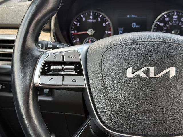Photo of 2022 Gray Kia Telluride