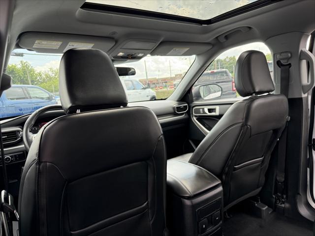 Photo of 2023 White Ford Explorer