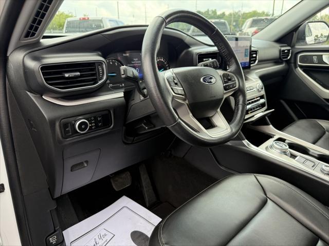 Photo of 2023 White Ford Explorer