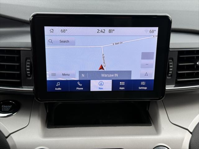 Photo of 2023 White Ford Explorer