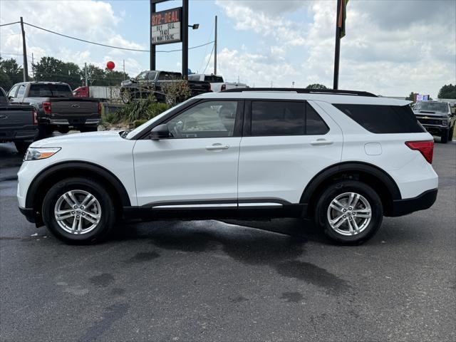 Photo of 2023 White Ford Explorer