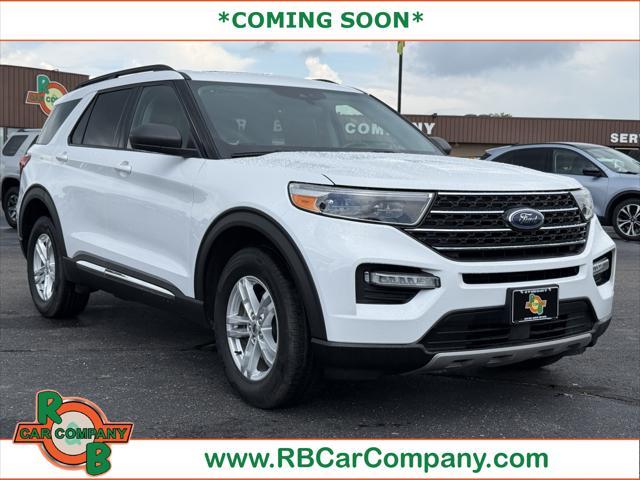 Photo of 2023 White Ford Explorer