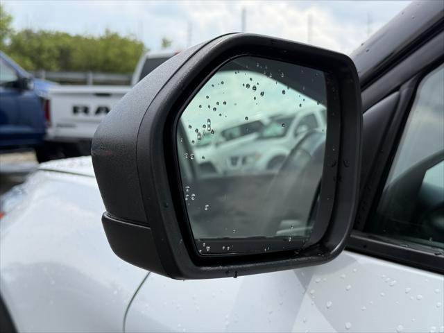 Photo of 2023 White Ford Explorer