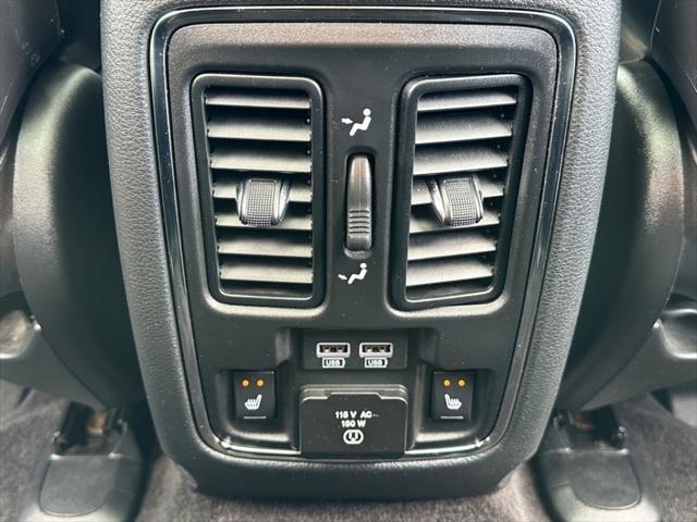 Photo of 2018 Gray Jeep Grand Cherokee