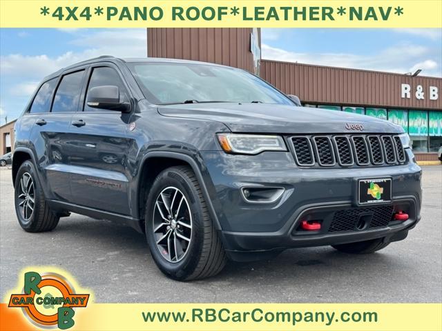 Photo of 2018 Gray Jeep Grand Cherokee