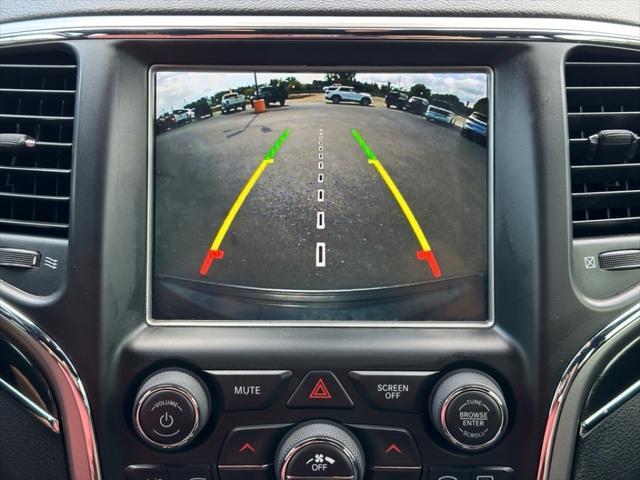 Photo of 2018 Gray Jeep Grand Cherokee