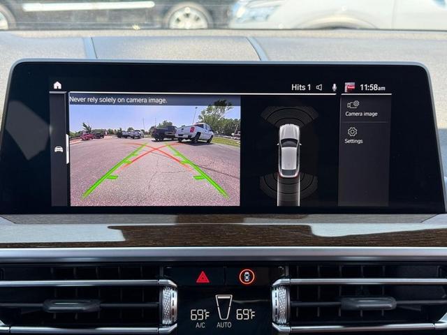 Photo of 2022 Black BMW X4