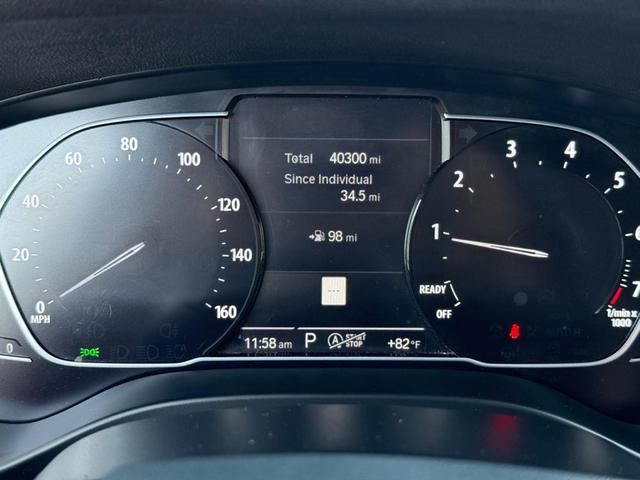 Photo of 2022 Black BMW X4