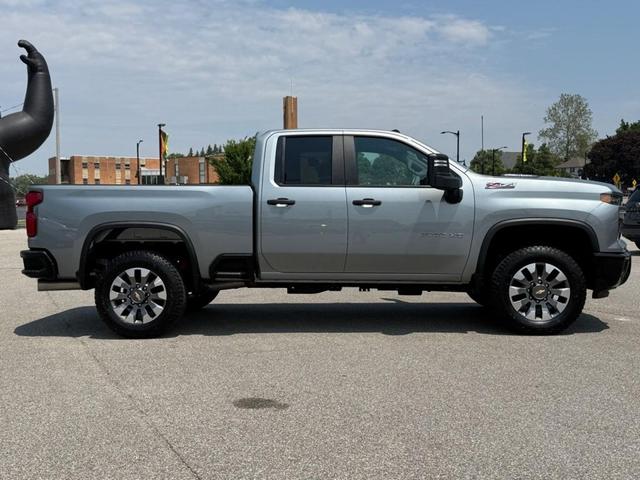Photo of 2024 Gray Chevrolet Silverado 2500