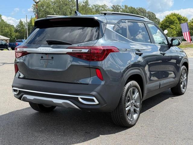 Photo of 2023 Gray Kia Seltos