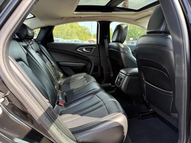 Photo of 2015 Black Chrysler 200