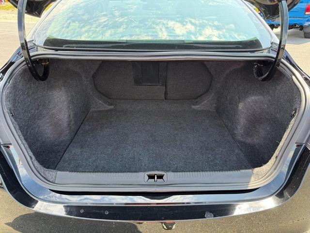 Photo of 2015 Black Chrysler 200