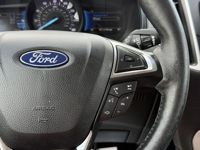 Photo of 2022 Black Ford Edge