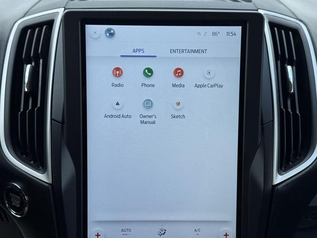 Photo of 2022 Black Ford Edge