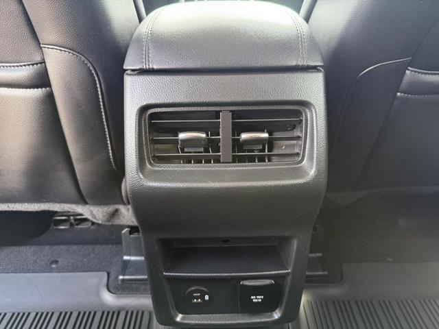 Photo of 2022 Black Ford Edge