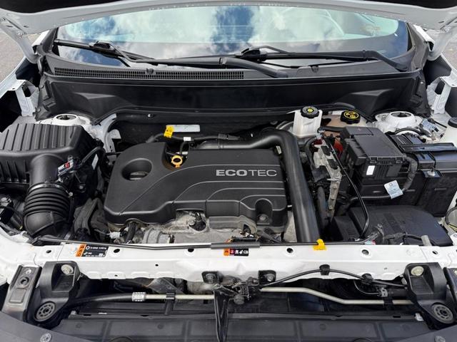 Photo of 2020 White Chevrolet Equinox