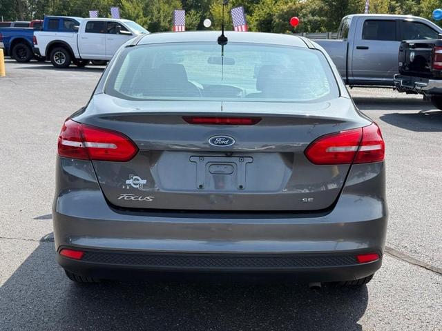 Photo of 2018 Gray Ford Focus