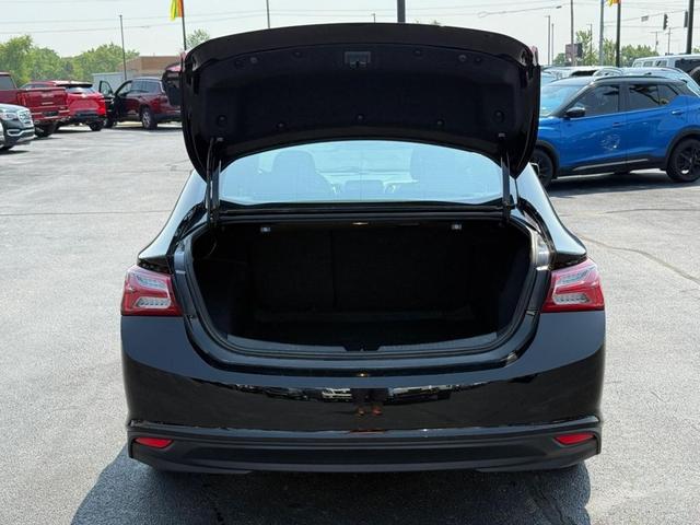 Photo of 2022 Black Chevrolet Malibu