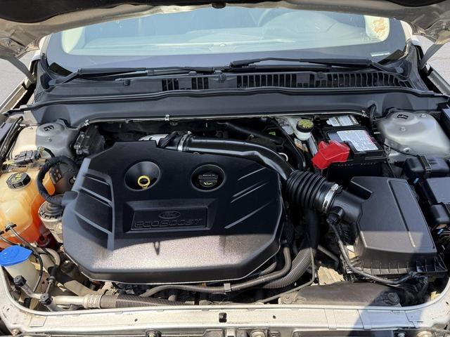 Photo of 2015 Silver Ford Fusion