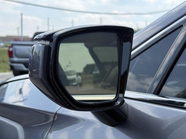 Photo of 2020 Gray Lexus UX 250h
