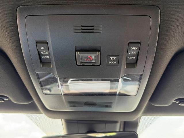 Photo of 2020 Gray Lexus UX 250h