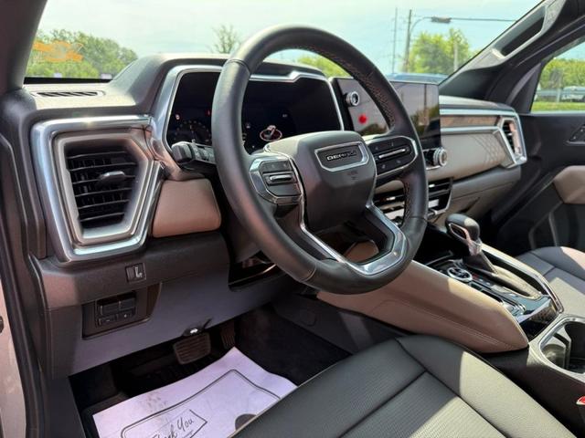 Photo of 2025 Gray GMC Canyon