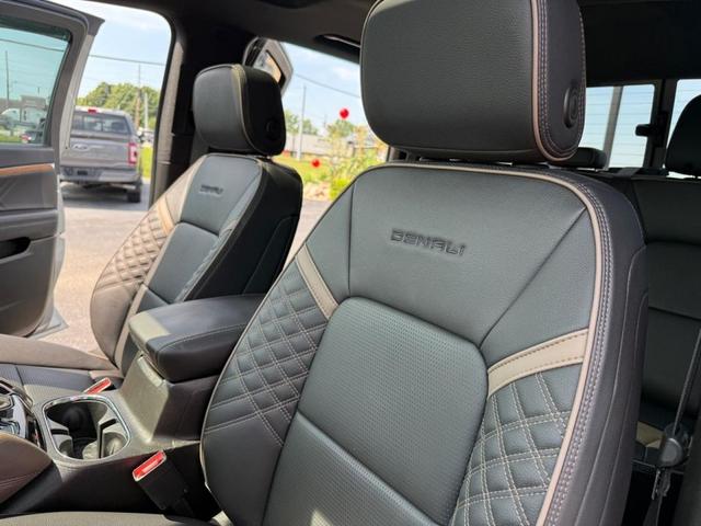 Photo of 2025 Gray GMC Canyon