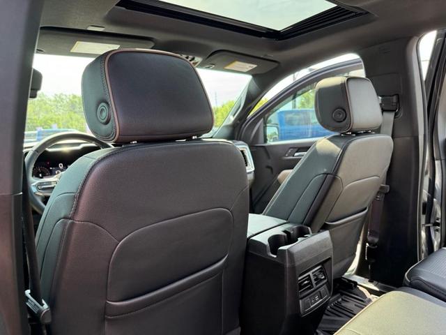 Photo of 2025 Gray GMC Canyon