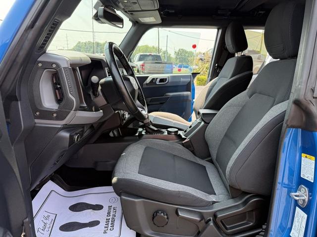 Photo of 2021 Blue Ford Bronco