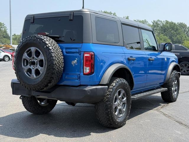 Photo of 2021 Blue Ford Bronco