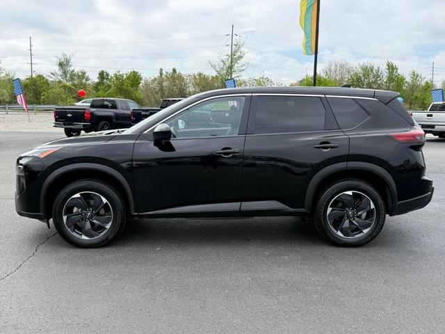 Photo of 2024 Black Nissan Rogue
