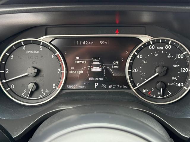 Photo of 2024 Black Nissan Rogue