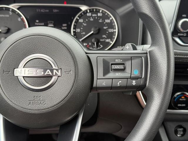 Photo of 2024 Black Nissan Rogue