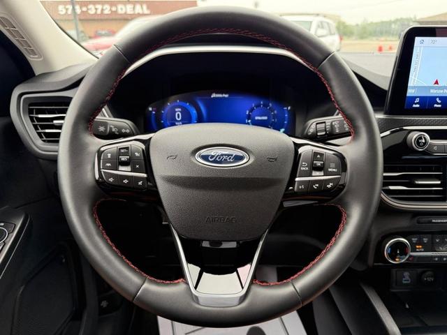 Photo of 2022 Blue Ford Escape