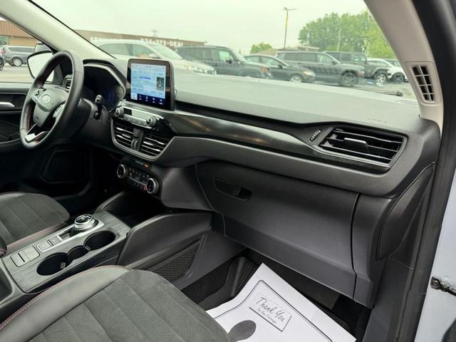 Photo of 2022 Blue Ford Escape