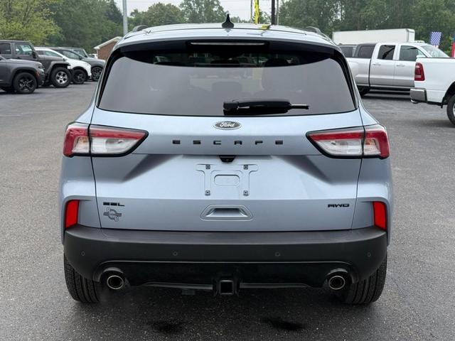 Photo of 2022 Blue Ford Escape
