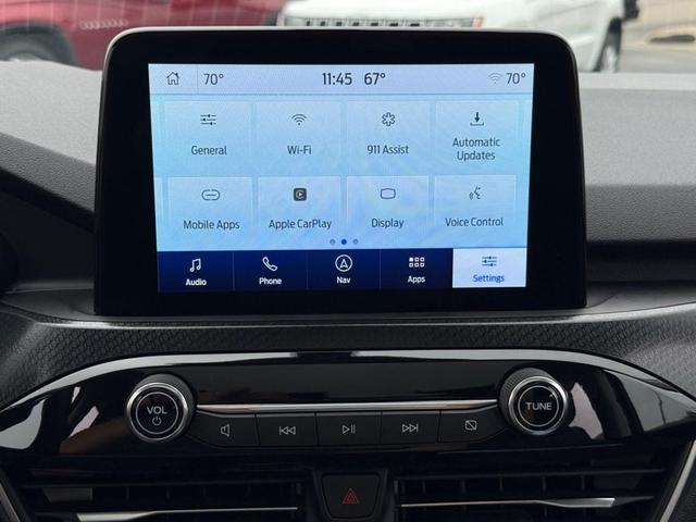 Photo of 2022 Blue Ford Escape
