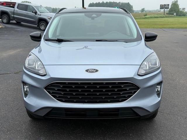 Photo of 2022 Blue Ford Escape