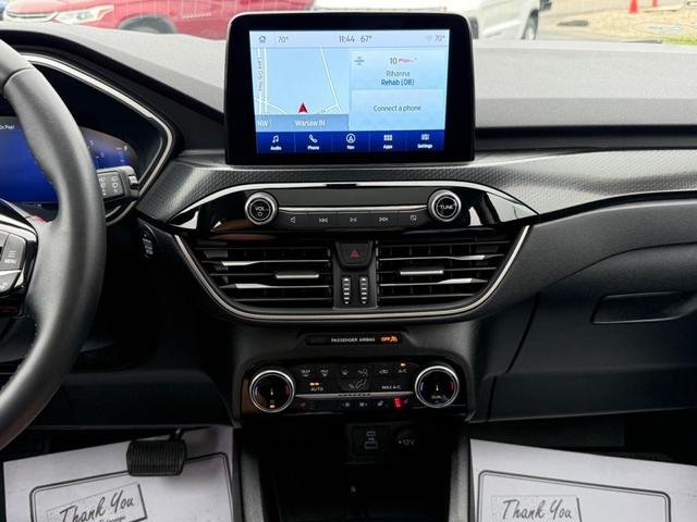 Photo of 2022 Blue Ford Escape