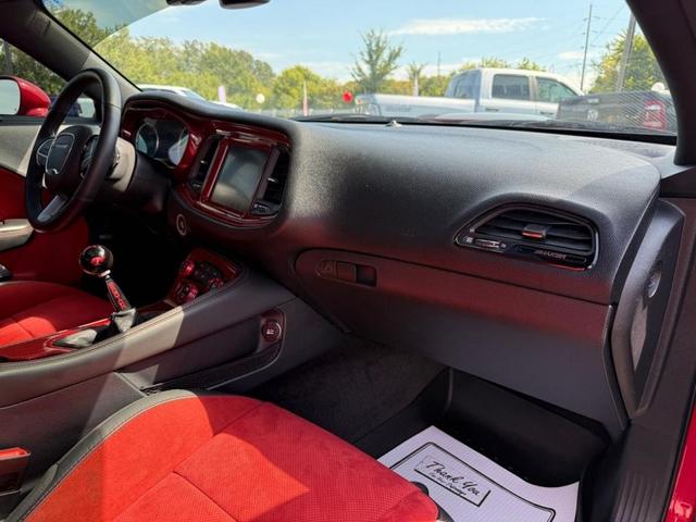 Photo of 2016 Red Dodge Challenger