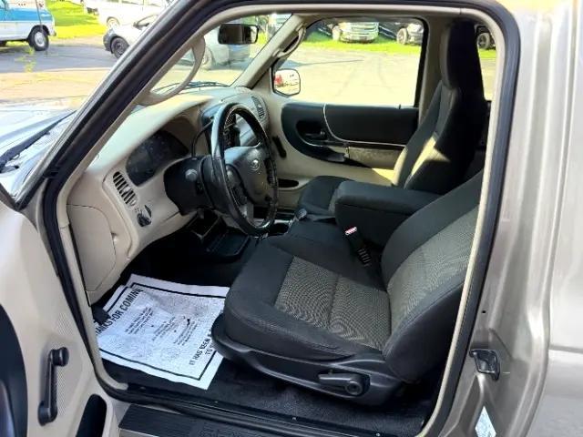 Photo of 2004 Arizona Beige Clearcoat Metallic Ford Ranger