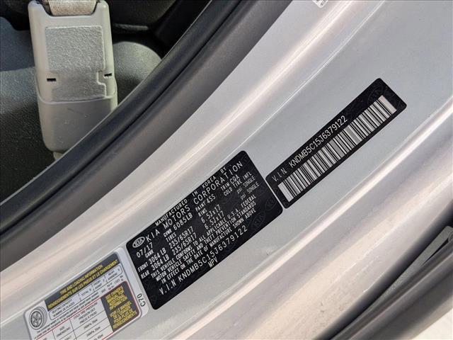 Photo of 2018 Silky Silver Kia Sedona