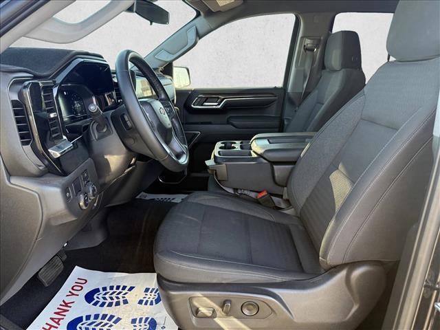 Photo of 2023 Black Chevrolet Silverado 1500