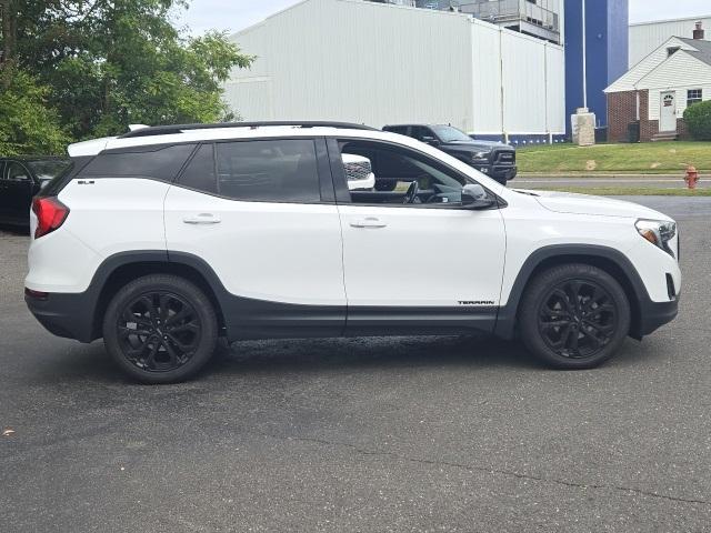 Photo of 2020 Summit White GMC Terrain