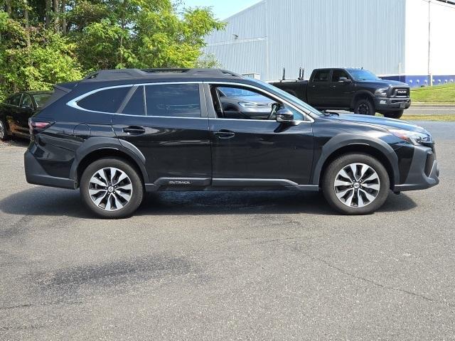 Photo of 2023 Crystal Black Silica Subaru Outback