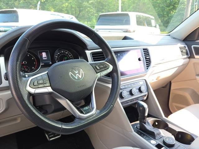 Photo of 2021 Pure White Volkswagen Atlas