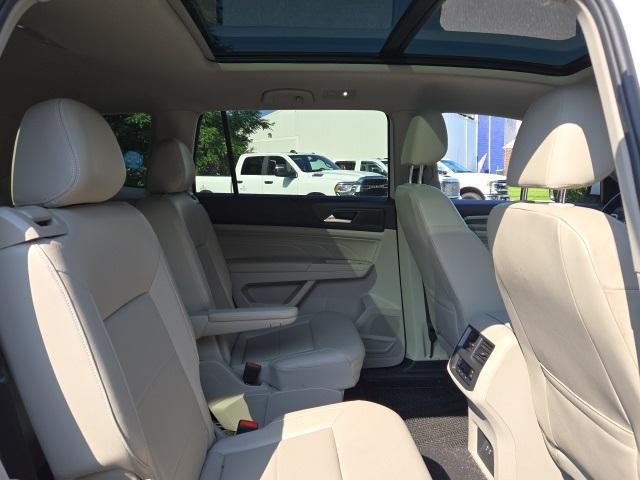 Photo of 2021 Pure White Volkswagen Atlas